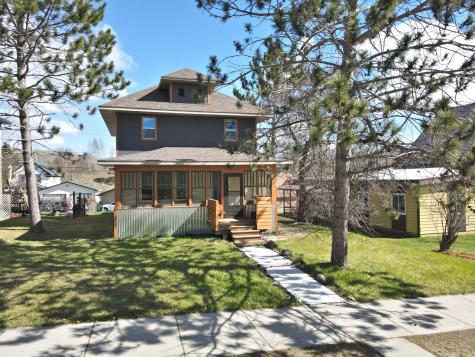 105 Roosevelt Street Coleraine MN 55722