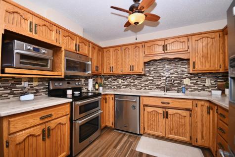 1943 19th Street S Fargo ND 58103