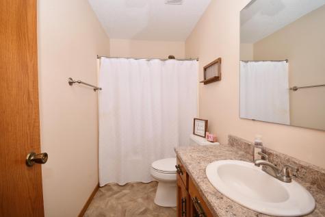 1943 19th Street S Fargo ND 58103