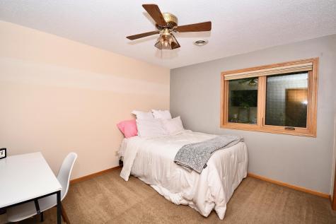 1943 19th Street S Fargo ND 58103