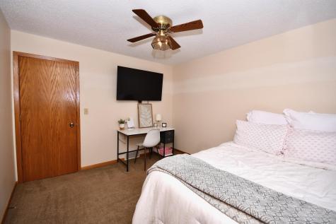 1943 19th Street S Fargo ND 58103