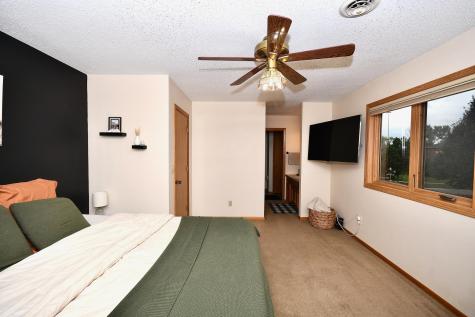 1943 19th Street S Fargo ND 58103