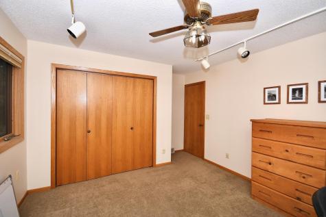 1943 19th Street S Fargo ND 58103