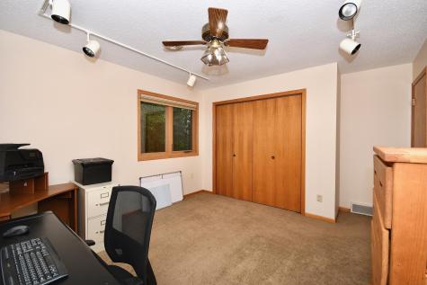 1943 19th Street S Fargo ND 58103