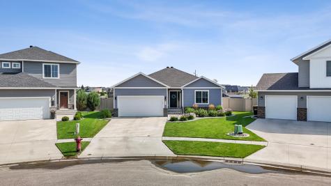 909 Ashley Drive W West Fargo ND 58078
