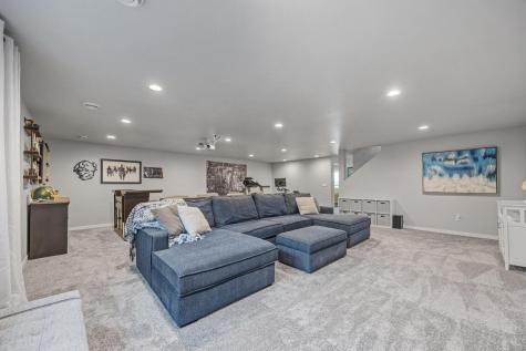 909 Ashley Drive W West Fargo ND 58078