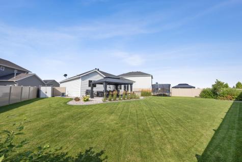 909 Ashley Drive W West Fargo ND 58078