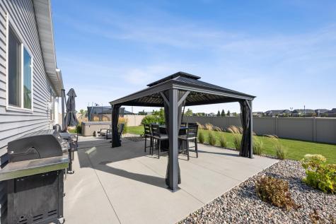 909 Ashley Drive W West Fargo ND 58078