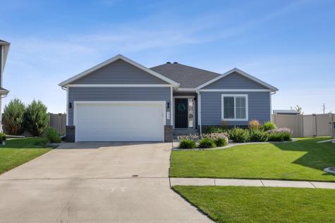 909 Ashley Drive W West Fargo ND 58078