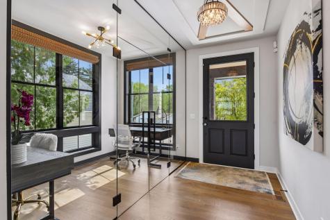 165 Mound Avenue Excelsior MN 55331