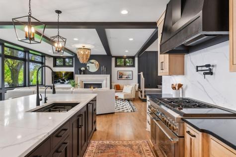 165 Mound Avenue Excelsior MN 55331