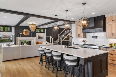 165 Mound Avenue Excelsior MN 55331