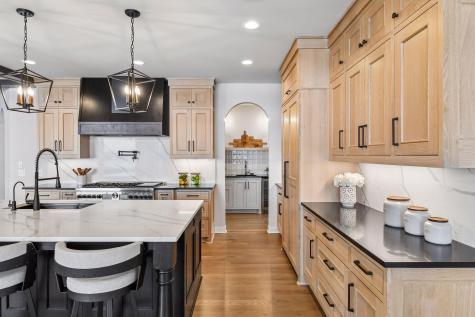 165 Mound Avenue Excelsior MN 55331