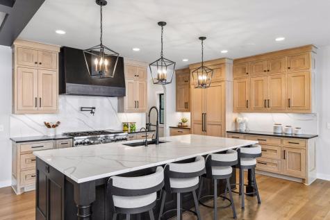 165 Mound Avenue Excelsior MN 55331