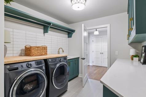 165 Mound Avenue Excelsior MN 55331