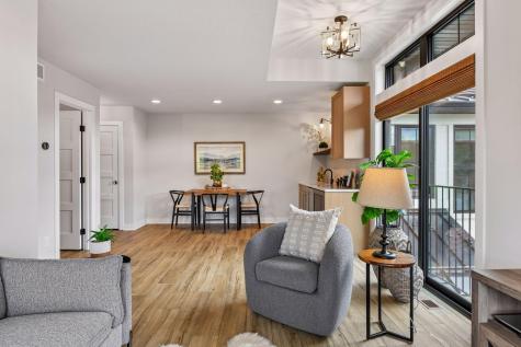 165 Mound Avenue Excelsior MN 55331
