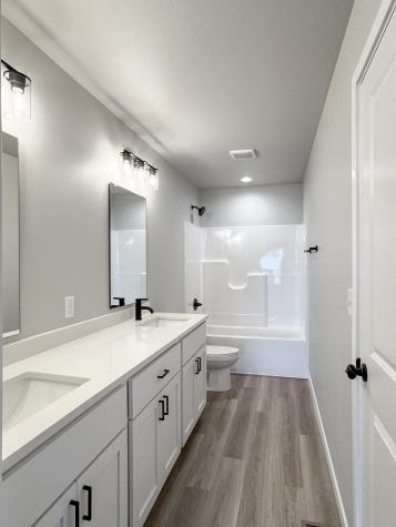 3252 36th Avenue S Moorhead MN 56560