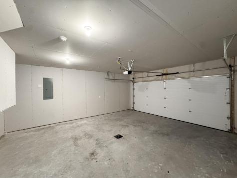 3252 36th Avenue S Moorhead MN 56560