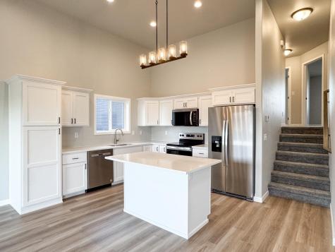 3252 36th Avenue S Moorhead MN 56560