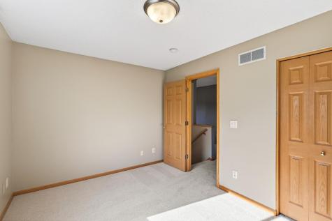 660 Kingfisher Lane Woodbury MN 55125