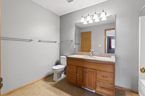 660 Kingfisher Lane Woodbury MN 55125