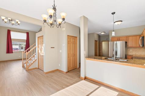 660 Kingfisher Lane Woodbury MN 55125