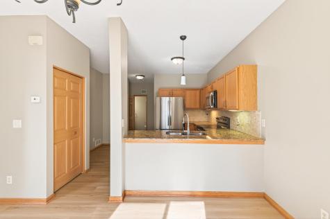 660 Kingfisher Lane Woodbury MN 55125