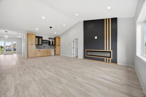 109 Annies Way Mapleton ND 58059