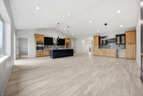 109 Annies Way Mapleton ND 58059