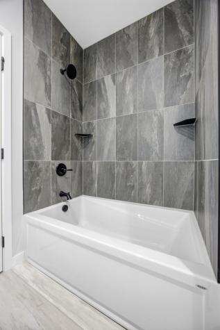 109 Annies Way Mapleton ND 58059