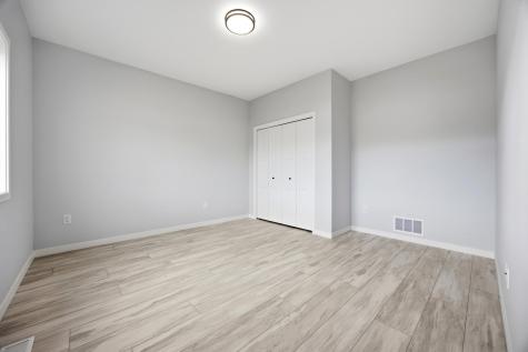 109 Annies Way Mapleton ND 58059