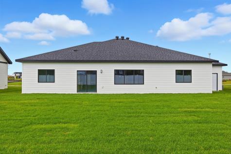 109 Annies Way Mapleton ND 58059