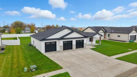 109 Annies Way Mapleton ND 58059