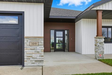 109 Annies Way Mapleton ND 58059