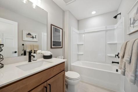 1531 Traverse Lane West Saint Paul MN 55118
