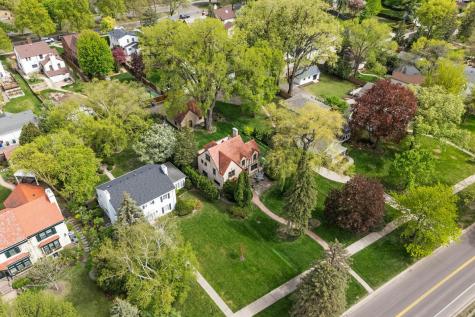 504 Mississippi River Boulevard S Saint Paul MN 55116