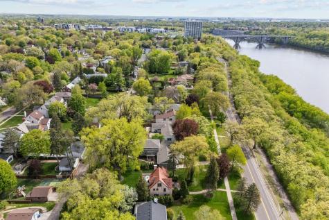 504 Mississippi River Boulevard S Saint Paul MN 55116