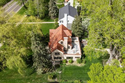 504 Mississippi River Boulevard S Saint Paul MN 55116
