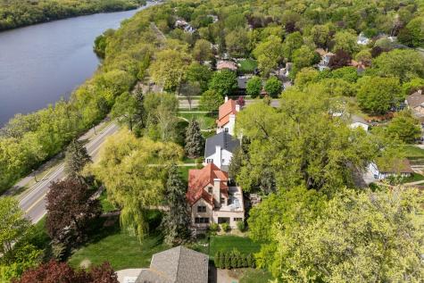504 Mississippi River Boulevard S Saint Paul MN 55116