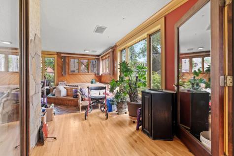 504 Mississippi River Boulevard S Saint Paul MN 55116