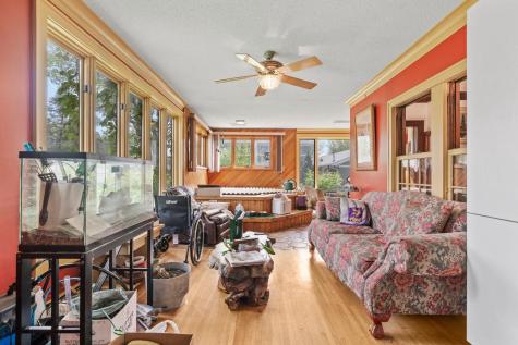 504 Mississippi River Boulevard S Saint Paul MN 55116