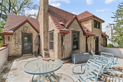 504 Mississippi River Boulevard S Saint Paul MN 55116