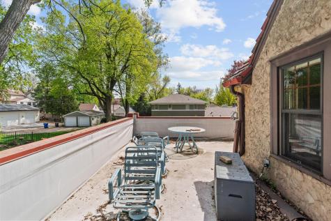 504 Mississippi River Boulevard S Saint Paul MN 55116