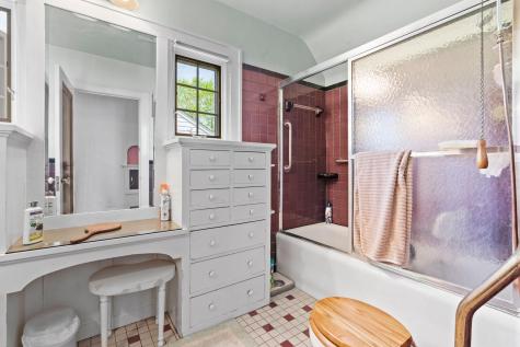 504 Mississippi River Boulevard S Saint Paul MN 55116