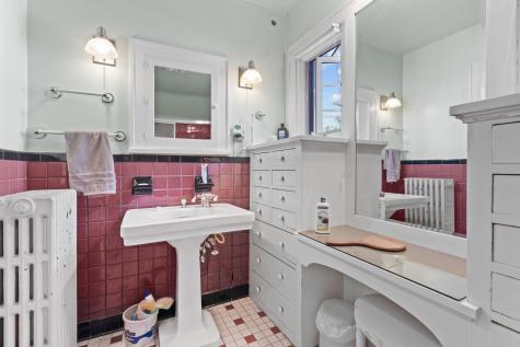 504 Mississippi River Boulevard S Saint Paul MN 55116