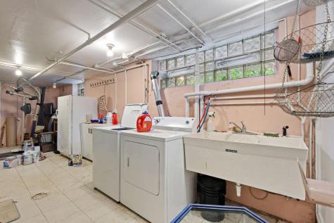504 Mississippi River Boulevard S Saint Paul MN 55116