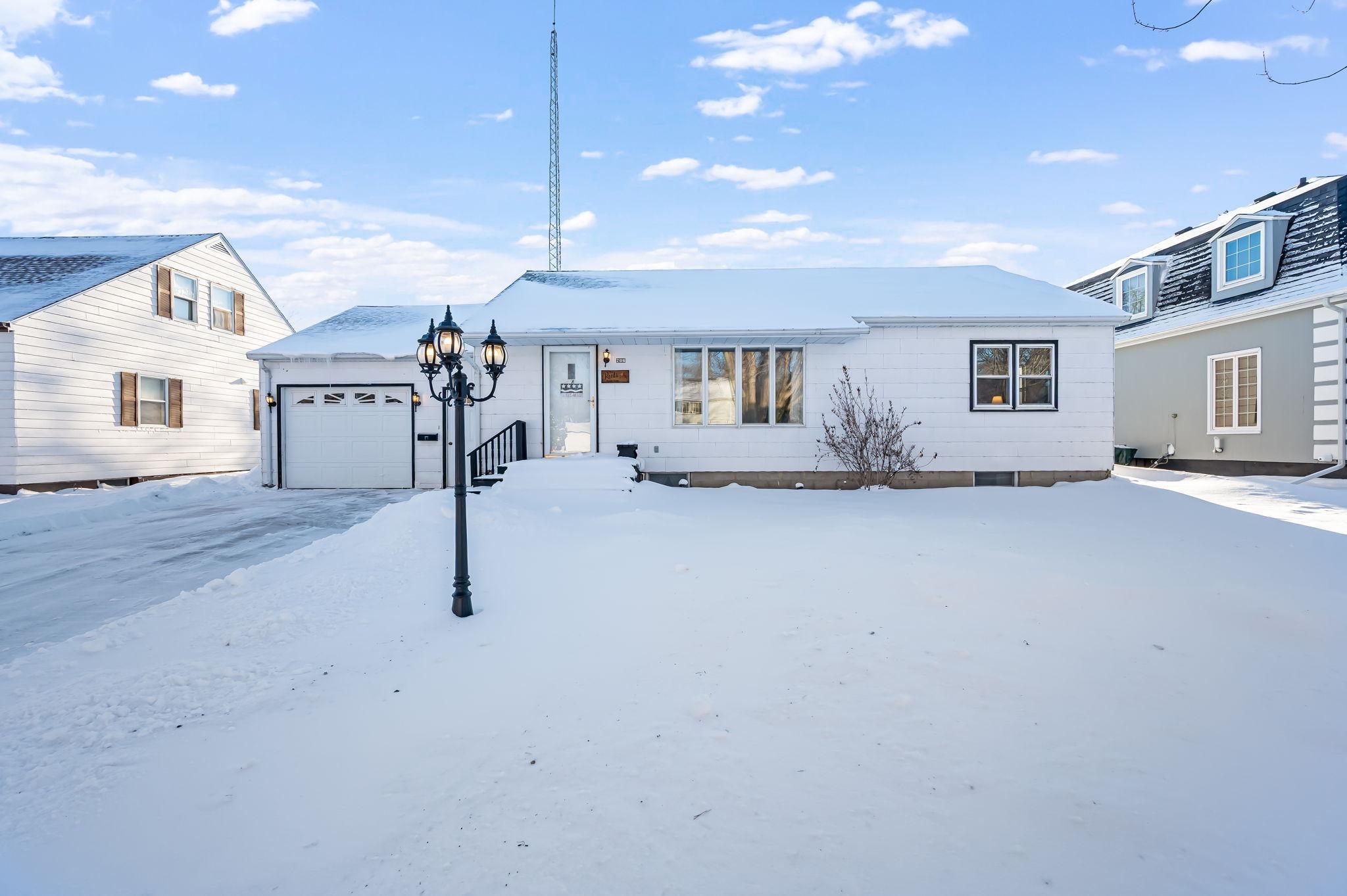 206 N 1st Avenue E Truman MN 56088