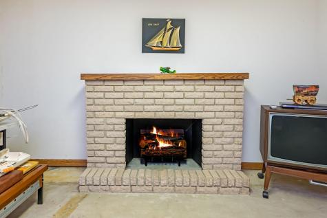 206 N 1st Avenue E Truman MN 56088
