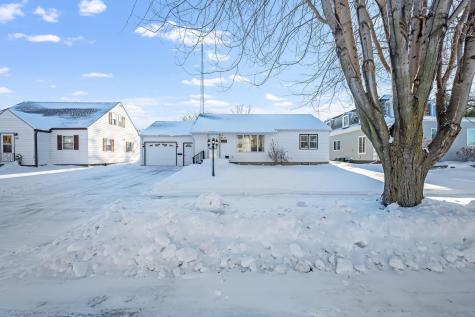 206 N 1st Avenue E Truman MN 56088