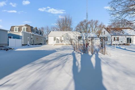 206 N 1st Avenue E Truman MN 56088